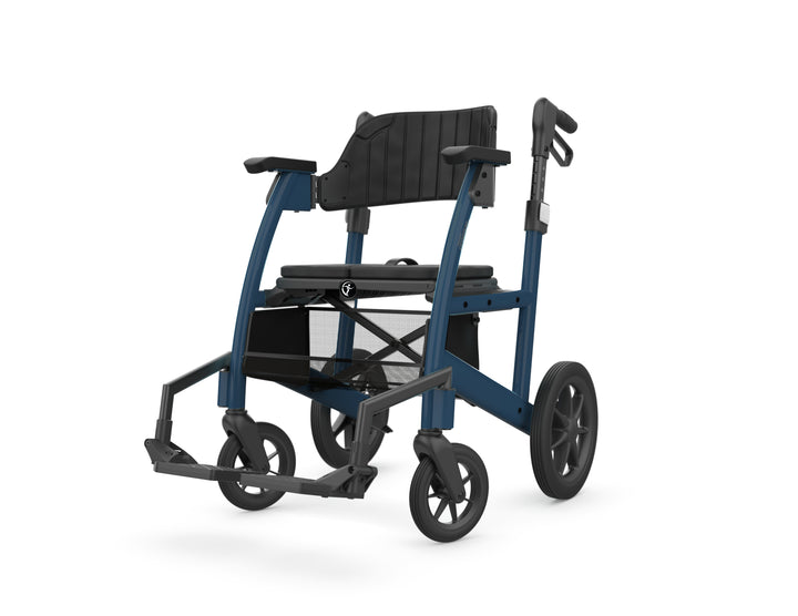 Ergonomic handles and hand brakes on the Triumph Prestige Rollator